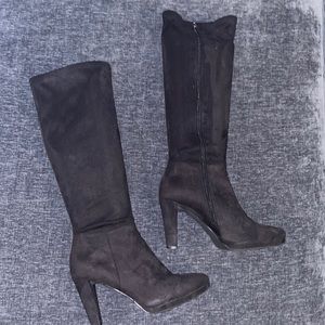 Tahari black suede boots
